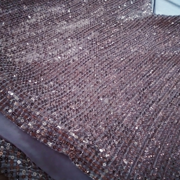 Express Sequin Top with a knotted back - Picture 3 of 6